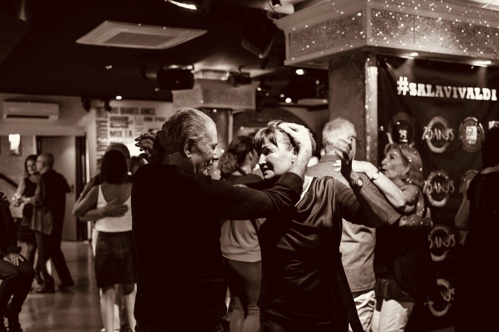 Sala Vivaldi Tuesday Salsa vs Bachata — Barcelona