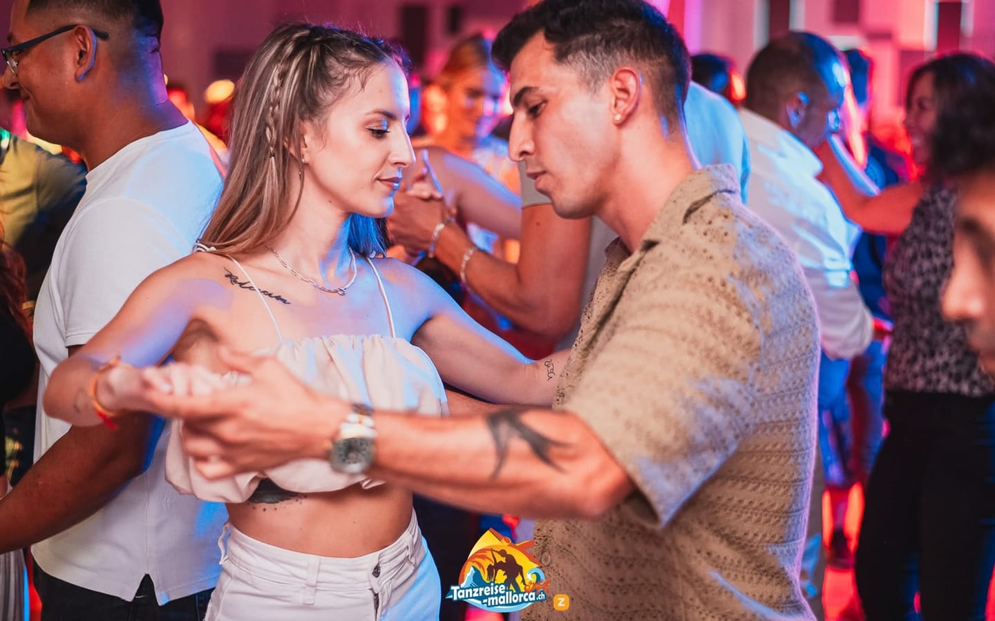 Bailamos Thursday Practica — Basel