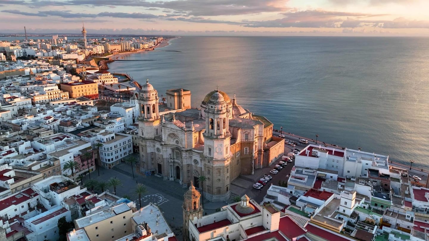Bachata Week Cádiz 2027 — Cadiz