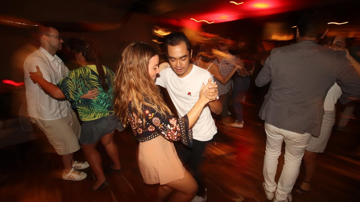 Bachata Sundays at High Society Club — Cebu City