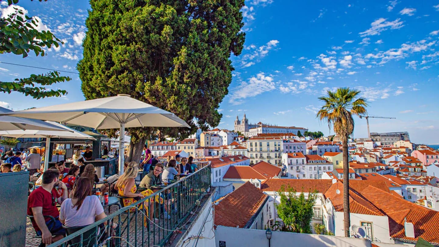 B.Leza — Sunday kizomba + DJ set — Lisbon