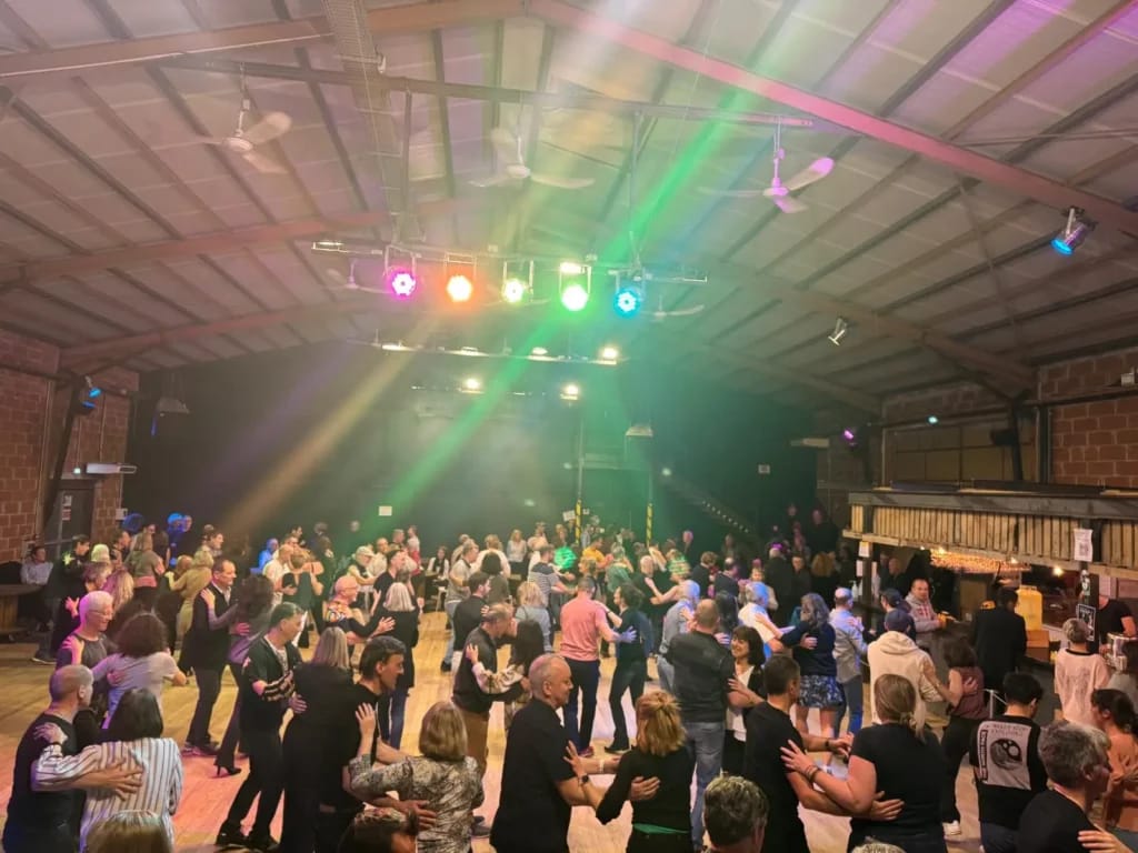 La Guinguette du Sing Sing — Sunday Dance Afternoon — Toulouse